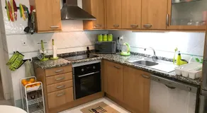 2 Bed Apartment - Sleeps 4 - Pool Patio Garden - Image 4