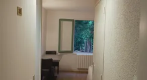 Chez Yves , 200 m du canal , 7 min de Golfech , parking privé et gratuit , rangement vélo fermés - Image 3