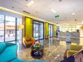 Days Inn by Wyndham Lanzhou - Image 2