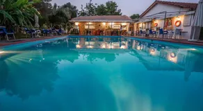 Camping & Rooms Kariotes - Image 3