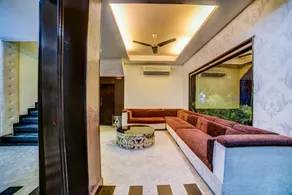 OYO 37118 Hotel Cosmo - Image 3