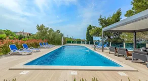 Lovely Apartment In Mrljane - Image 2