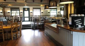 The Raven Hotel - Image 5