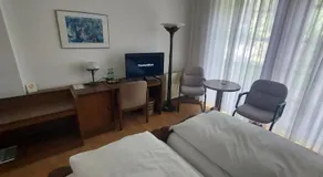 Hotel zur Kroner Heide - Image 2