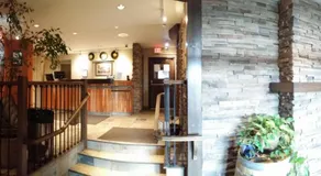 Bear Country Inn - Image 3