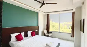 Hotel Madhav Palace - Image 2