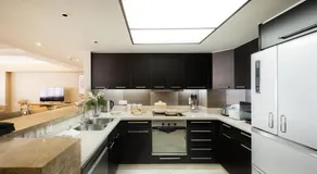 Shanghai Centre Serviced Apartment - Image 3