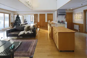 Huntsman Woods' Lodge - Image 3