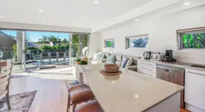 Ocean Breeze 2 - Peaceful Seaside Atmosphere - Image 3