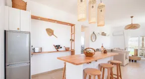 Alta Vista 2 Luxury House - Image 3
