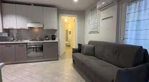 BelSorrisoVarese - Rooms & Apartments - Private Parking - Reservation Required - Image 2