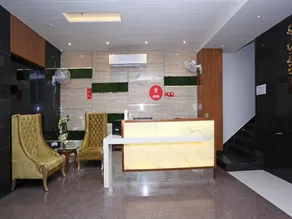 Capital O 10148 Hotel Paras Royale By Arn Group - Image 4
