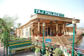 Houseboat Taj Palace - Image 1