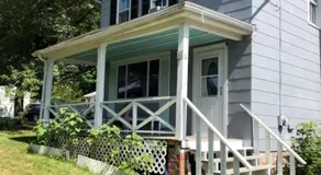 New Leeds listing Near Graces diner and Hudson! - Image 4