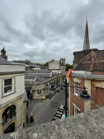 Super Central Apartment in Bristol's Old City - Image 5