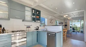 1-Bedroom Retreat with Spa Bath & Harbour Outlook - Image 4