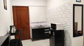 Studio Bem localizado, WIFI Rápido, Ar Condicionado e Estacionamento 1 - Image 3