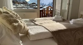Sunny Alps View: Central Bliss - Image 5