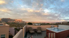 Dreamkatchers Lake Powell Bed & Breakfast - Image 2