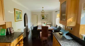 Maison spacieuse pour famille près de Brighton avec jardin - Image 2