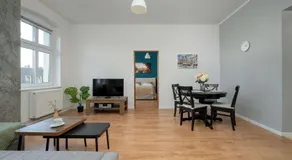 Spacious Apartment with WiFi & Smart TV Remote Working by Noclegi Renters - Image 2