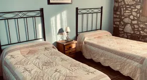 Hostal La Muralla - Image 2