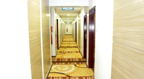 City Garden Hotel - Image 4