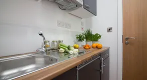Trafalgar House - Image 3