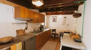 Wine & Art Lodge Jeruzalem - Image 2