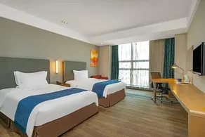 Holiday Inn Express Yancheng City Center - Image 2