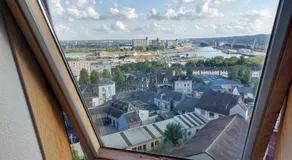 Rouen : Vue panoramique sur la seine avec parking - Image 2