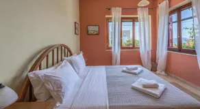 Bougainvillea central Seaview Home in Milos - Image 2