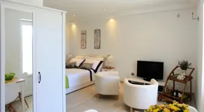 Adriana Holiday Apartment - Image 2