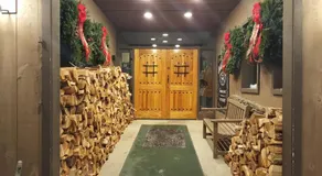 Cascades Lodge - Image 4