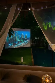 Private Pool & Cinema House - Image 5