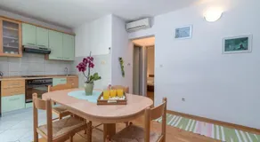 Apartments in Trogir - Image 3
