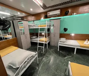 Backpackers hostel - Image 2