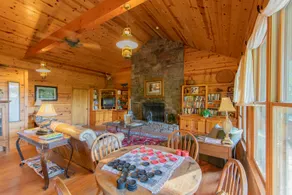Mount Mitchell Eco Retreat - Image 3