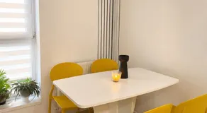 Yellow Apartment - Image 5