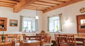 Gästezimmer & Buschenschank mit Weingut Hack-Gebell - Image 3
