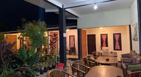 Watukarung Sackstone Guesthouse - Image 4