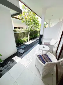Suite 7 at TWIN GUEST HOUSE at Batu Belig - Image 3