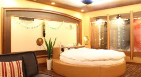 Munakata Pal (Love Hotel) - Image 2