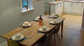 Lowood Cottage - Image 4