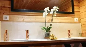 Gîte avec spa privatif et piscine de 2 à 10 voyageurs - Image 4