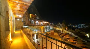 Elite Cave Suites - Image 2