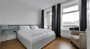Bellevue Boulevard 32 - Image 2