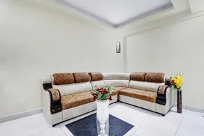 Hotel O Sri Harshitha Grand Near Zudio - Star Bazaar, Kundalhalli Gate - Image 4