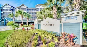 3BR Condo with Pool Hot Tub Games - Near Disney - Image 2