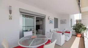 Appartement 'Acogedor Apartamento 2 Dormitorios' avec piscine partagée, Wi-Fi et climatisation - Image 5